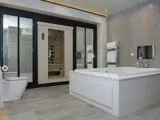 Honeymoon Suite Jacuzzi Bath