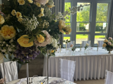 floral table decor at tarbet wedding venue