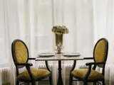 Chairs in Honeymoon Suite Lynnhurst