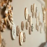 Wall Decor in Honeymoon Suite at Lynnhurst